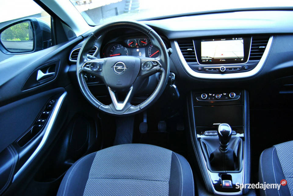Opel Grandland X Opłacony ASOAndroid AutoApple garażowany Modliborzyce sprzedam