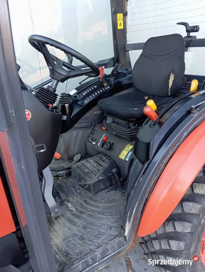 Ciągnik komunalny Kubota B2650 Kubota mazowieckie