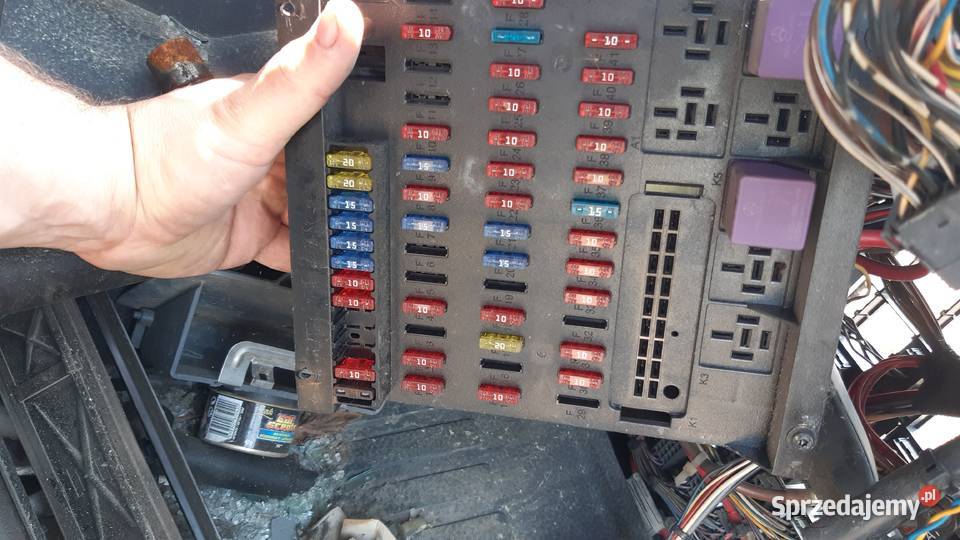 Skrzynka bezpieczników Mercedes Axor 1833 2007r śląskie Częstochowa