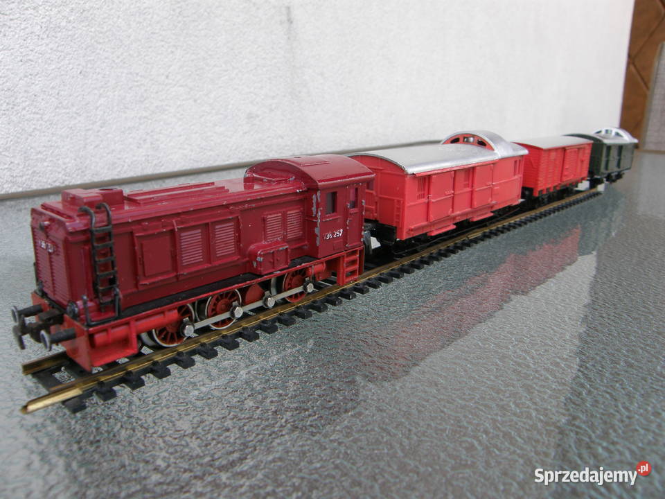 TRIX V 36 257 Obniżona Zestaw Radzewice