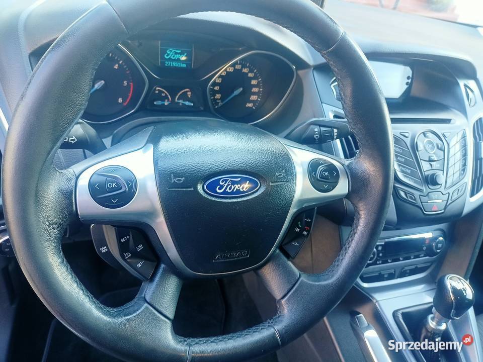 Dobrze wyposażony ładny zadbany Ford Focus hak Smolno sprzedam