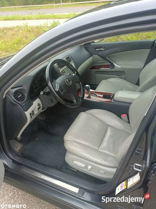 Lezus IS250 AWD 4x4 2500cm3 Olsztyn