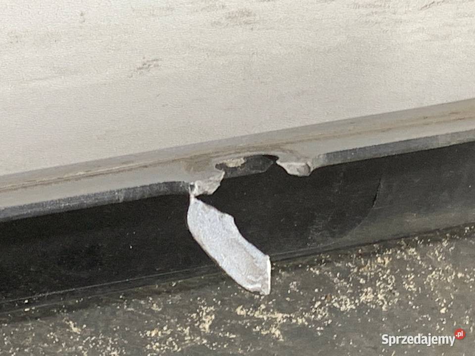 LISTWA PROGOWA LEWY BMW E92 SportowyCoupe 0513 podkarpackie