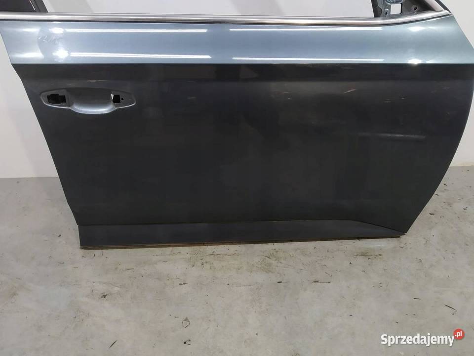 DRZWI PRAWE PRZÓD Skoda Superb III 2015