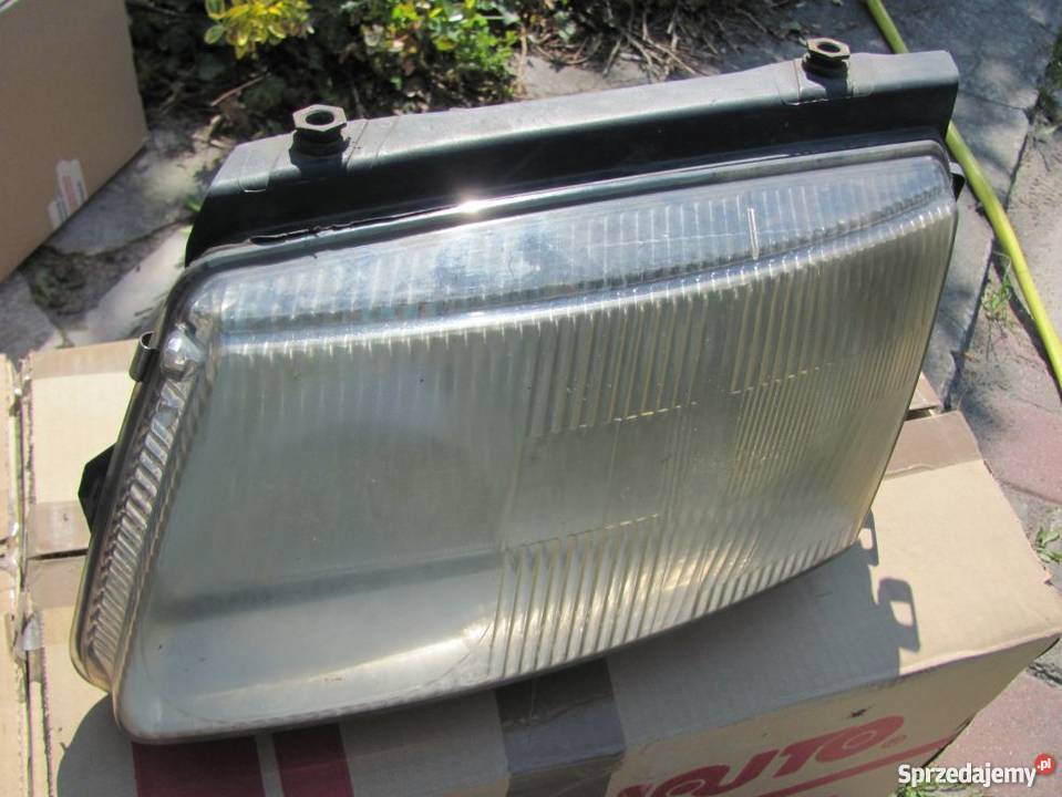 Reflektor lampa VW Passat B5 lewy 9600 kombi Części samochodowe Zamość