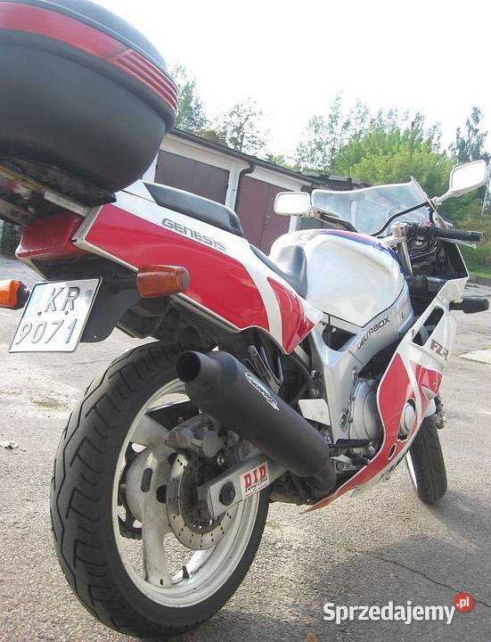Sprzedam ścigacza Yamaha FZR 600 Winiary