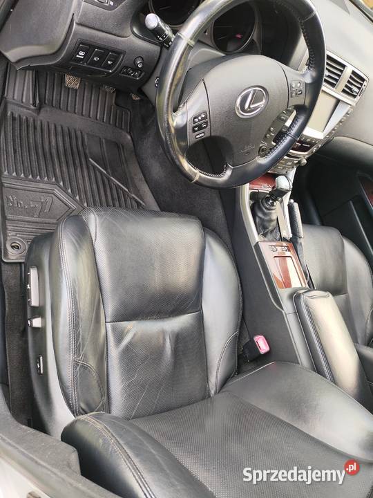 Lexus is 220 d Prestige