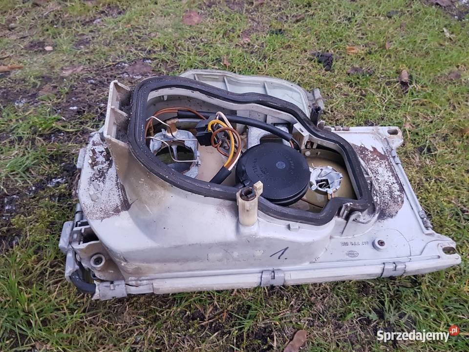 Mercedes 123Lampa przedniaprzód 1Reflektor Barlinek sprzedam