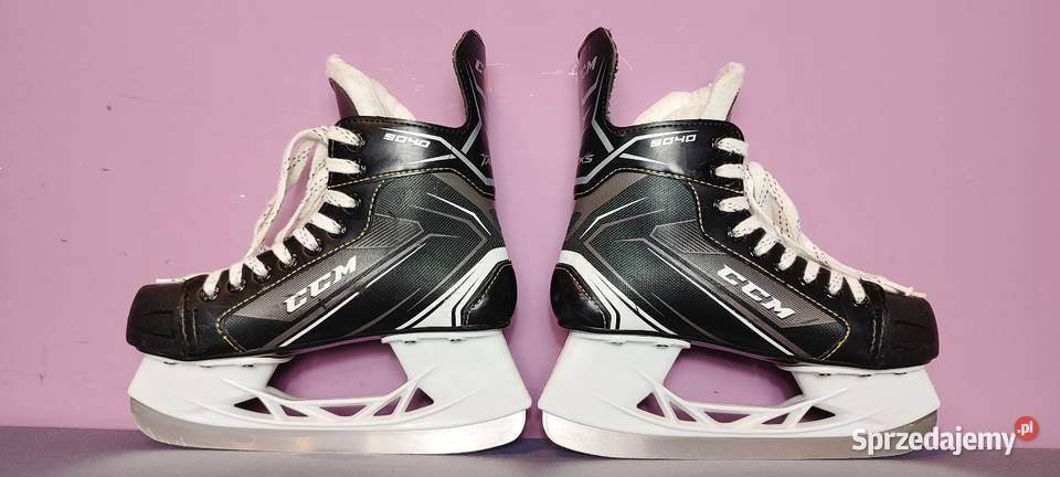 Łyżwy hokejowe CCM 9040 junior mało używane
