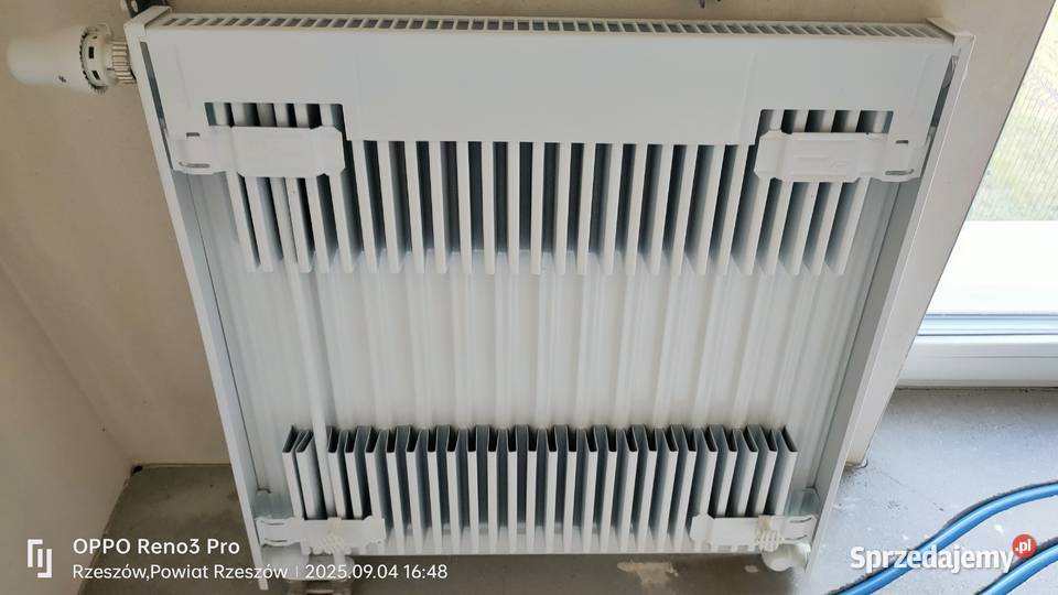 Sprzedam Grzejniki z głowicami termostatycznymi