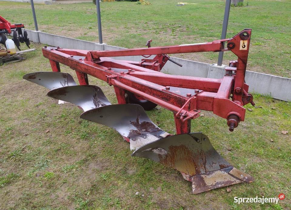Pług 4skibowy średni na wysokiej słupicy Dąbrowa Tarnowska