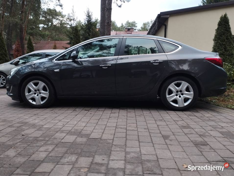 Opel Astra J 17 CDTI 110 Astra mazowieckie Wielgolas Brzeziński