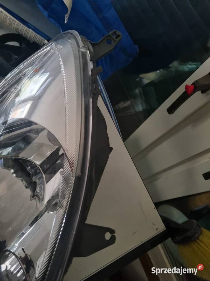Sprzedam prawy Reflektor do Toyoty Yaris I Gdańsk