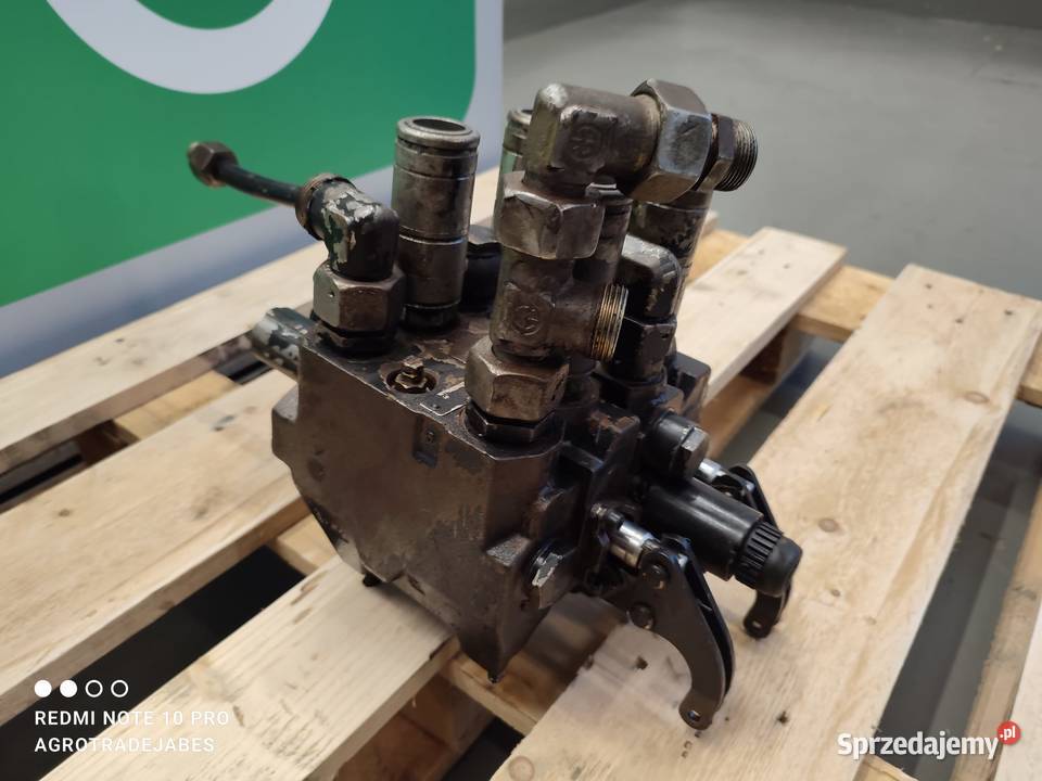 Rozdzielacz hydrauliczny 1 525 503 796 Rexroth Wilkowo