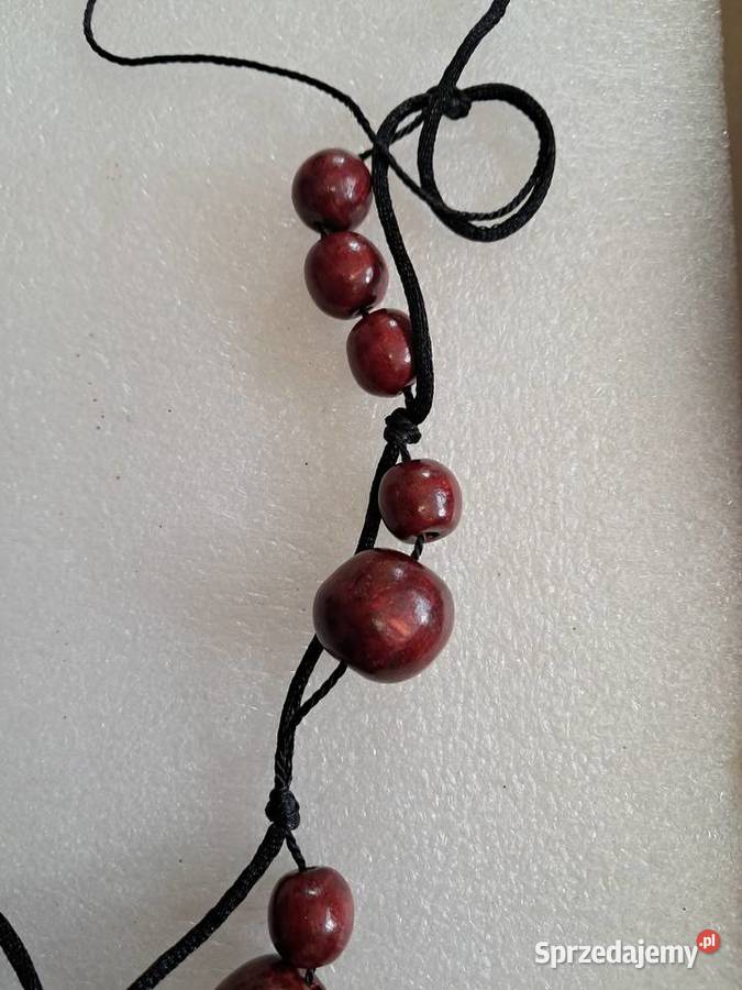 naszyjnik z prlu wykonany z drewna obwód 70 stan Sandomierz