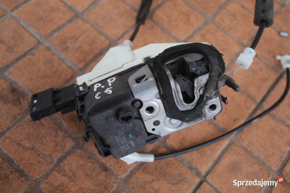 ZAMEK DRZWI PRAWY PRZÓD 6 PIN CITROEN C5 III X7