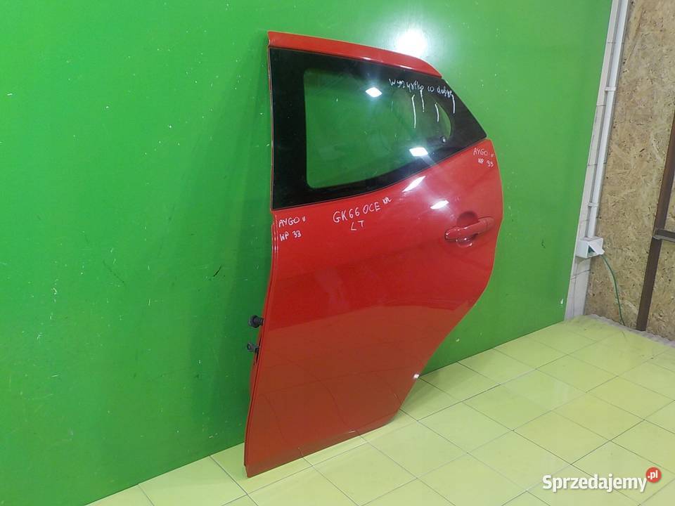 TOYOTA AYGO II 10 VVTI 16r HB 5D drzwi lewe tyl Suków