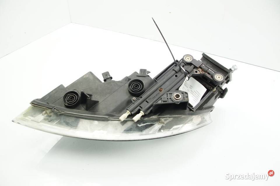 LAMPA PRAWA PRZÓD VOLKSWAGEN PHAETON 60 W12 Lipno