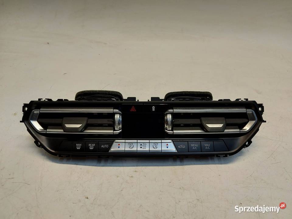 BMW G21 G20 Kombi 330e kratka nawiewu panel