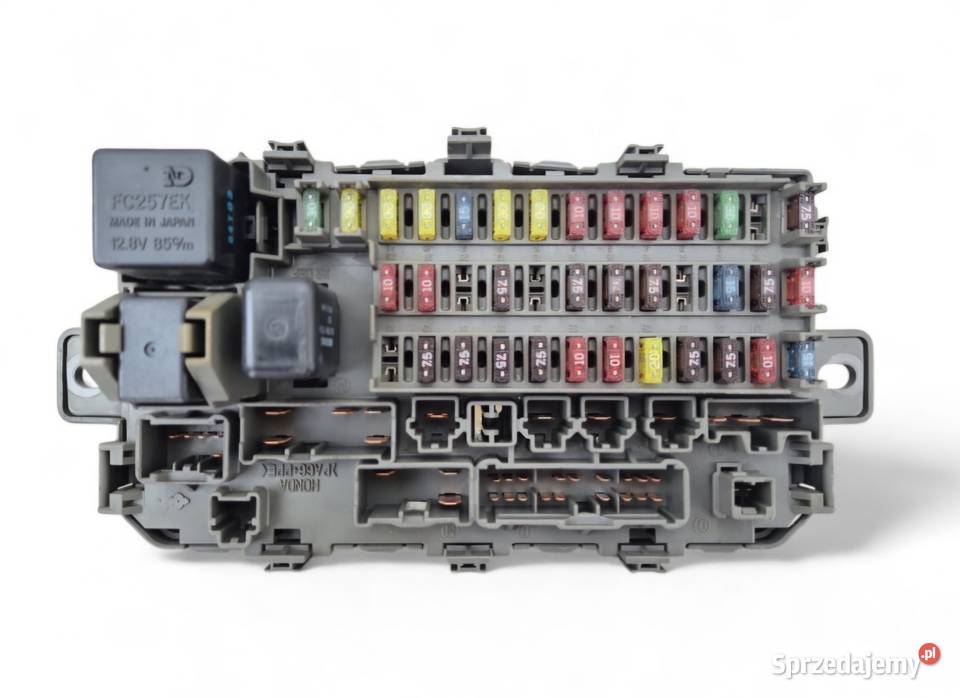 SKRZYNKA BEZPIECZNIKÓW HONDA CRV I 1 20 B osobowe