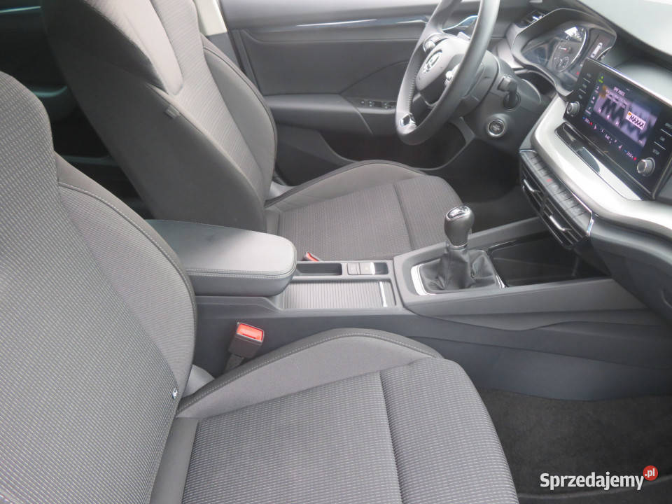 Skoda Octavia 10 TSI wielofunkcyjna kierownica