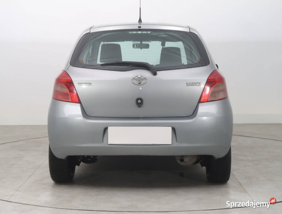 Toyota Yaris 10 VVTi Samochody osobowe Bielany Wrocławskie