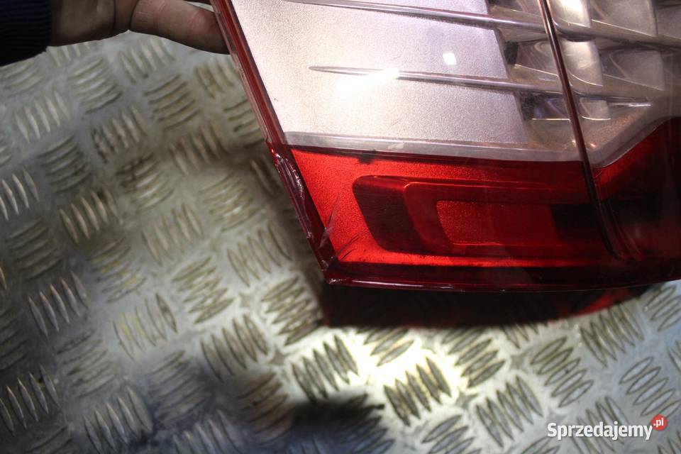 LAMPA LEWY TYŁ TYLNA CITROEN C5 III X7 osobowe