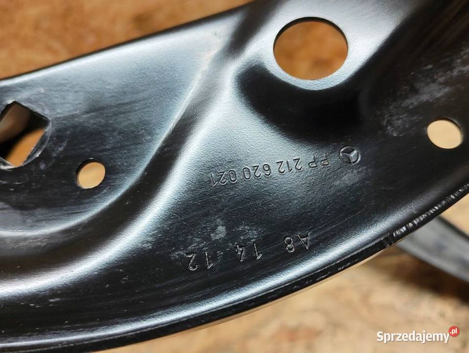 Okular Lampy Wzmocnienie Lewe Mercedes W212 Części samochodowe Pleszew