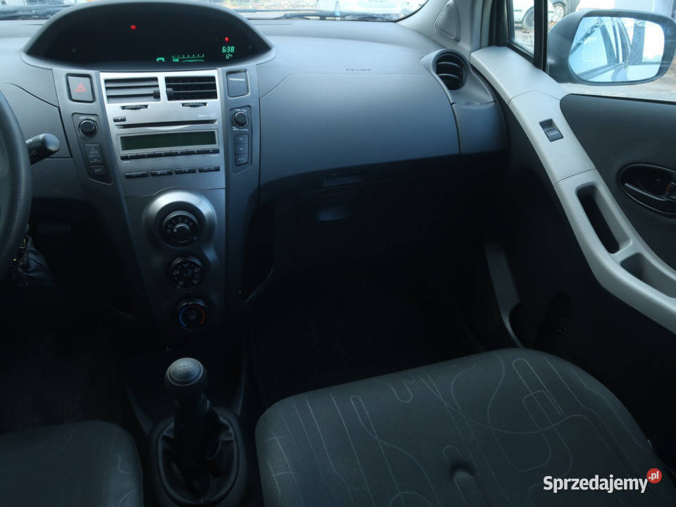 Toyota Yaris 10 VVTi wspomaganie kierownicy Bielany Wrocławskie
