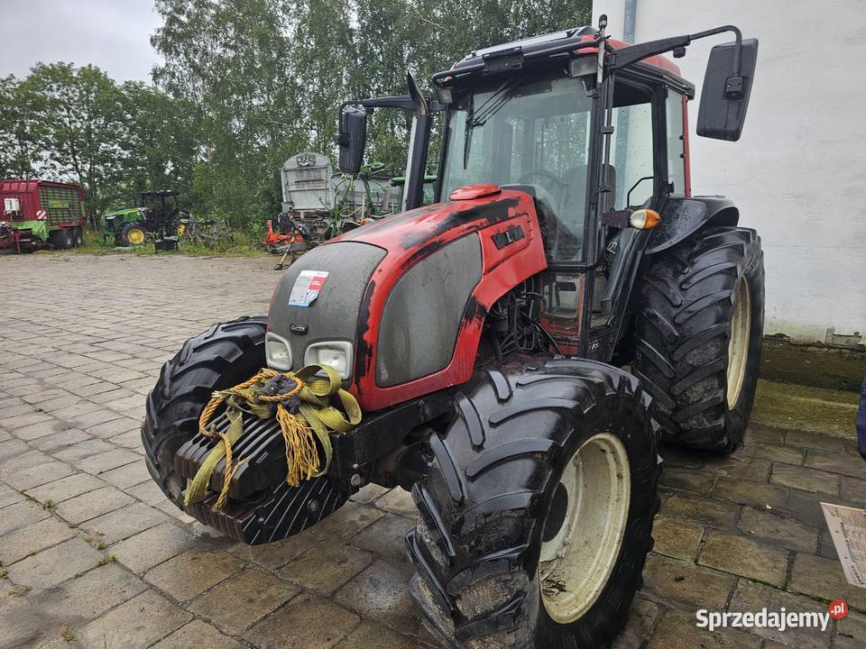 Sprzedaż sprzętu rolniczego Janów Podlaski Valtra Wygoda sprzedam