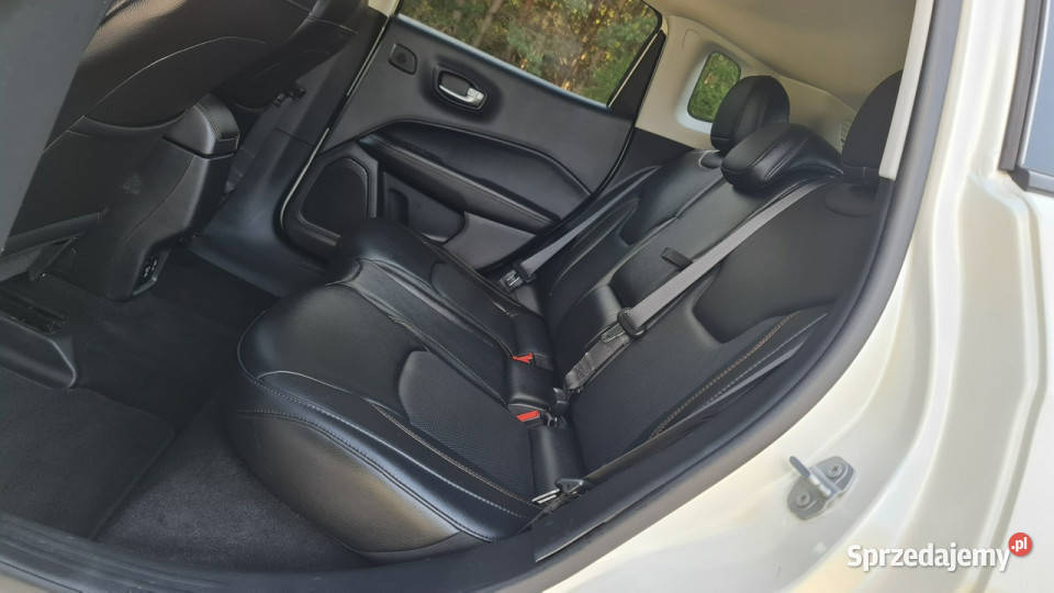 Jeep Compass 14T 140 LIMITED Full Niski Przebieg świętokrzyskie Chmielnik sprzedam