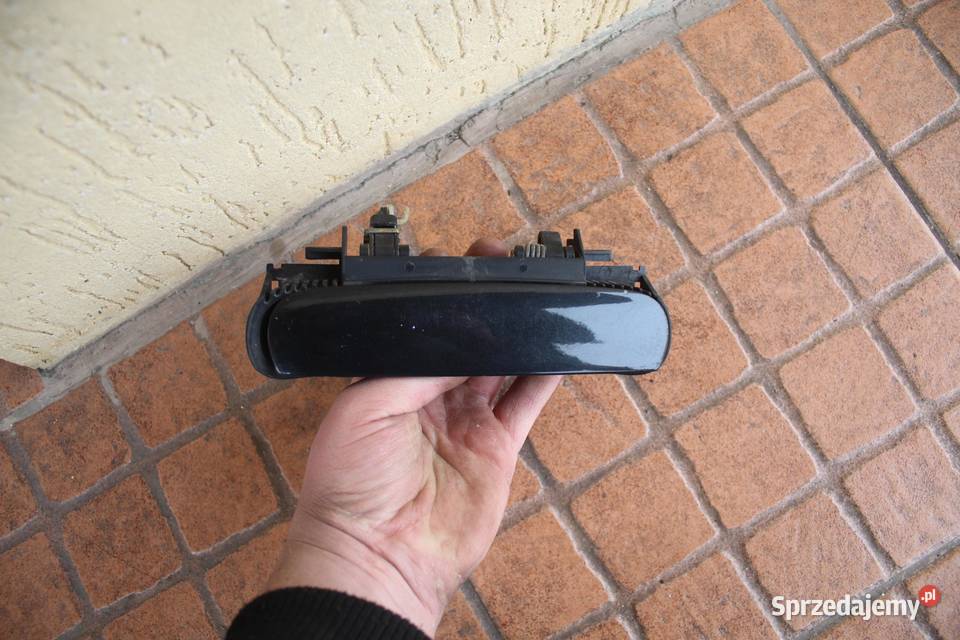 KLAMKA DRZWI PRAWY TYŁ LZ9W AUDI A6 C5 4B0839885 sprzedam