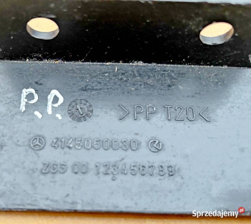 MERCEDES W169 W414 KIEROWNICA POWIETRZA Radom