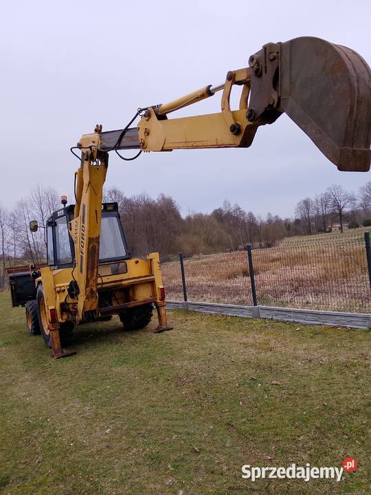 Koparko ładowarka Ford 4x4 Koparko ładowarki Łopuszno