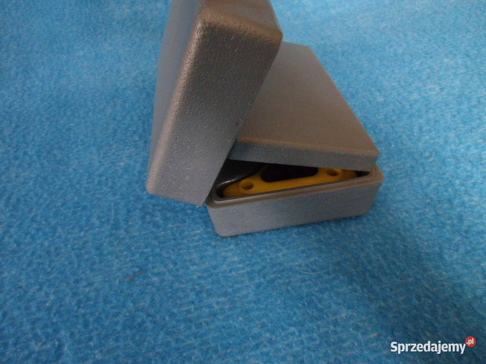 komplet narzędzi widoczny na zdjęciu Bielawa sprzedam