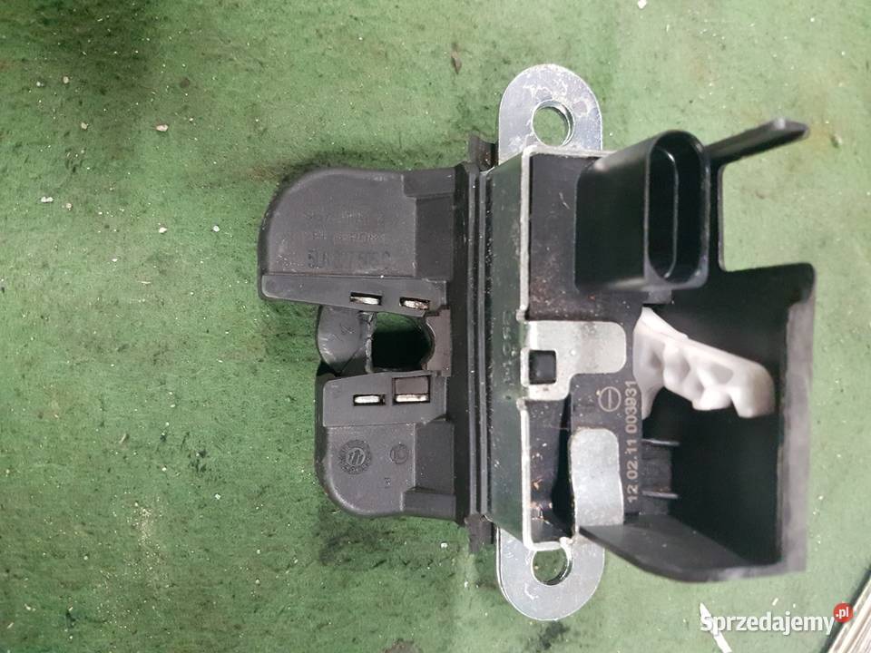 SKODA YETI ZAMEK TYLNEJ KLAPY 5L6827505C Turek