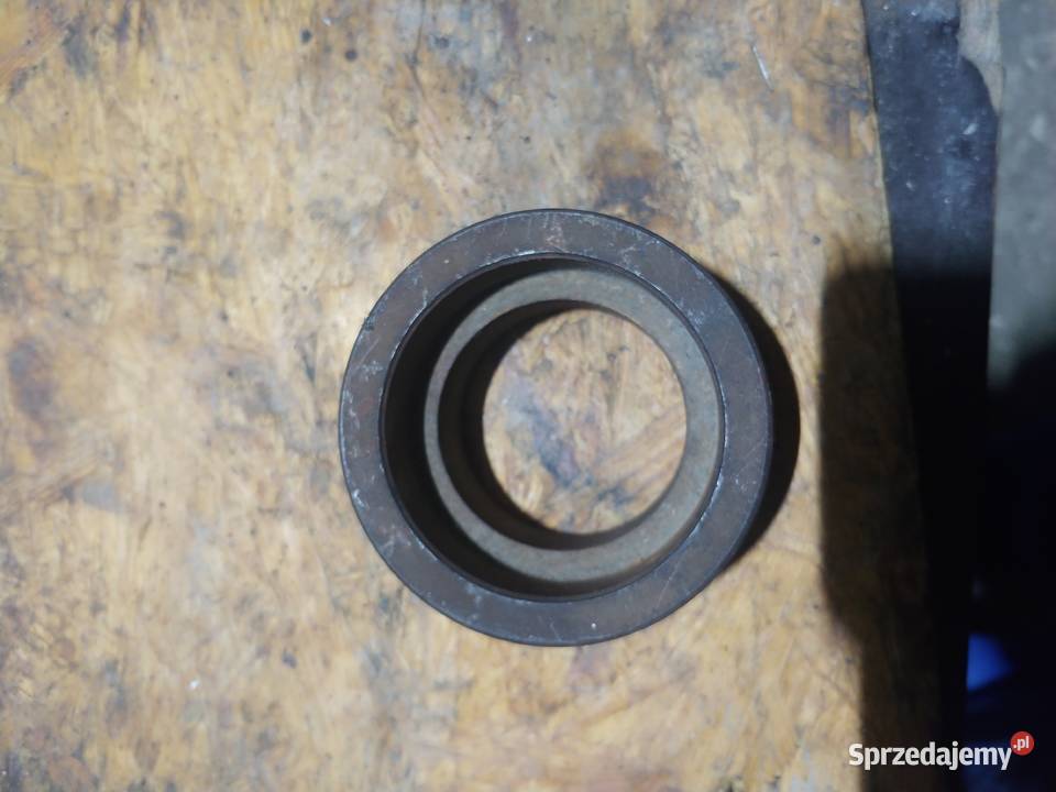 Tuleja dystansowa kombajn Bizon 504024088 lubelskie Stoczek Łukowski sprzedam