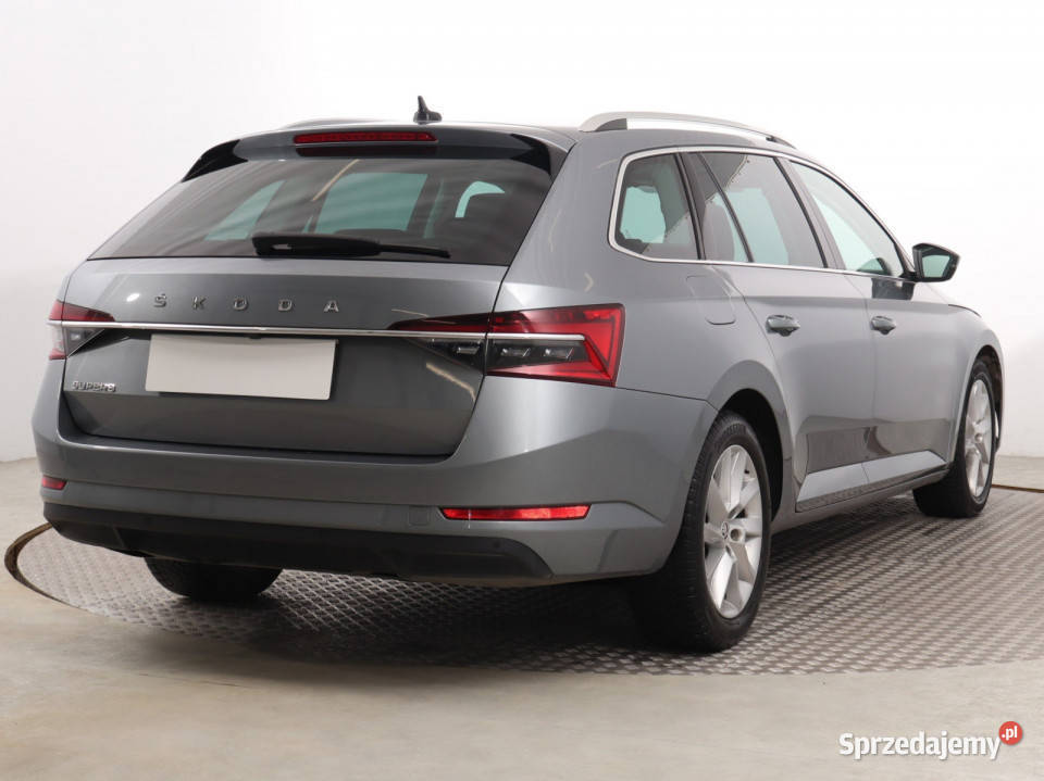Skoda Superb 20 TDI światła do jazdy dziennej śląskie