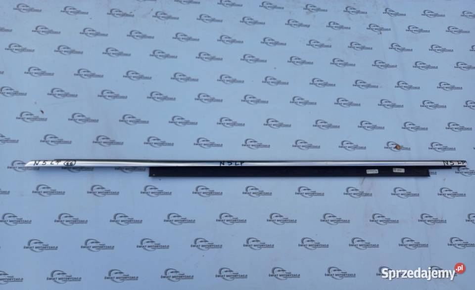 AUDI Q5 8R listwa zgarniająca lewa przód Kielce