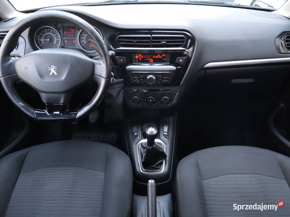 Peugeot 301 12 VTi Katowice