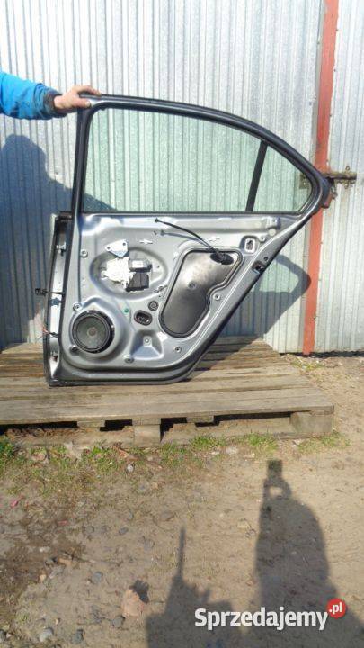 DRZWI PRAWE TYŁ VW JETTA VI 5C LD7X 1018 Rakoniewice