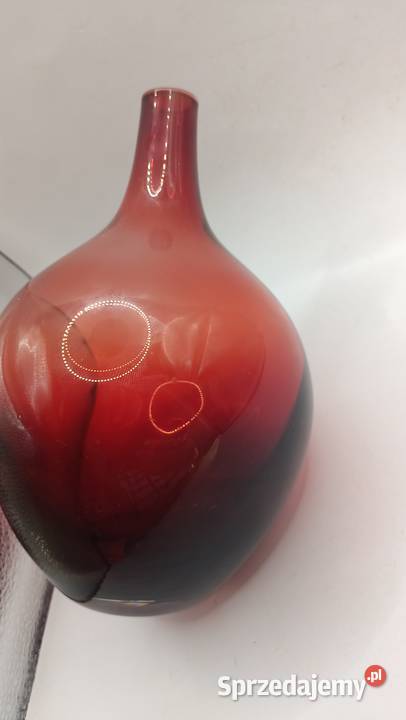 Szkło wysoki ciemno czerwony wazon Zamość