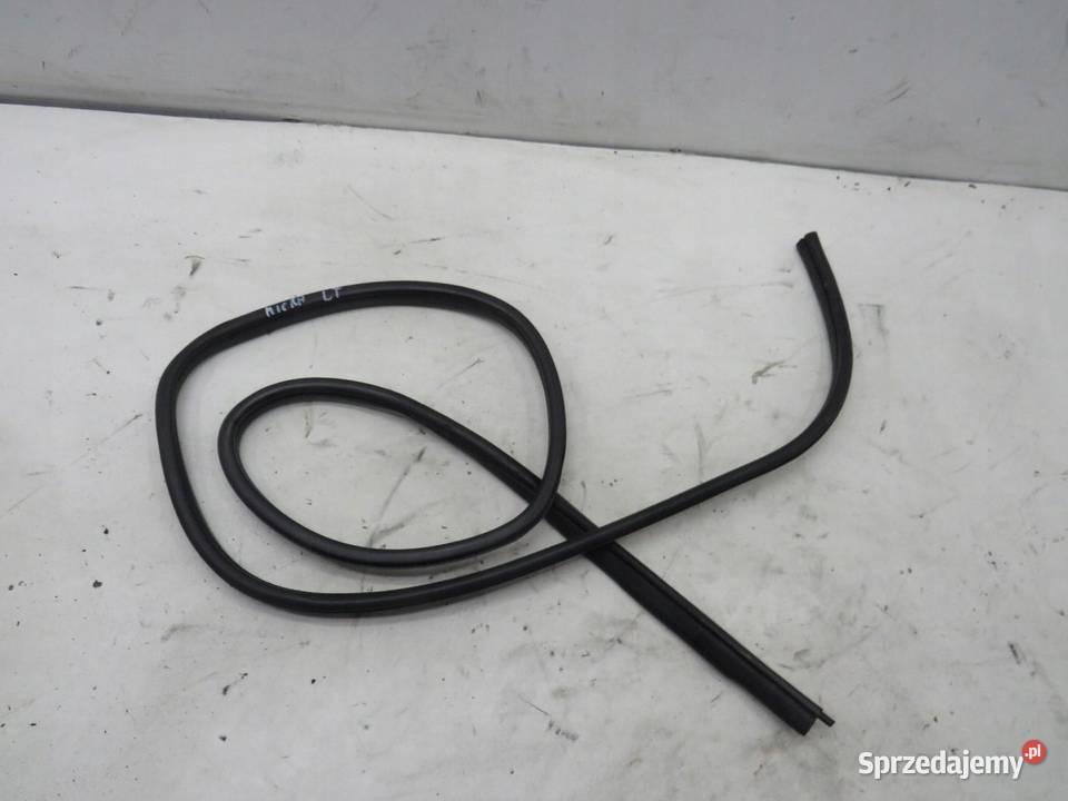 USZCZELKA DRZWI LEWY TYŁ NISSAN MICRA K14