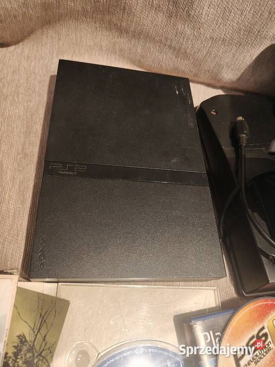 Zestaw Konsola Sony 2 slim kierownica 2 pady i Konsole i automaty Warszawa sprzedam