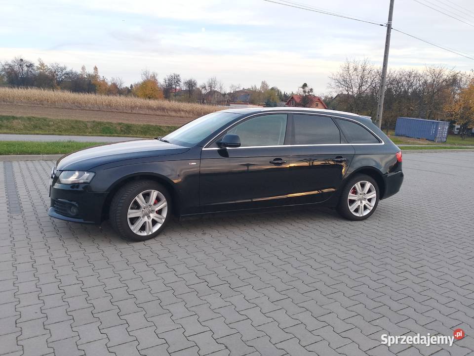 Audi a4 B8 20 143 2010 przebieg 174 manualna Wieluń