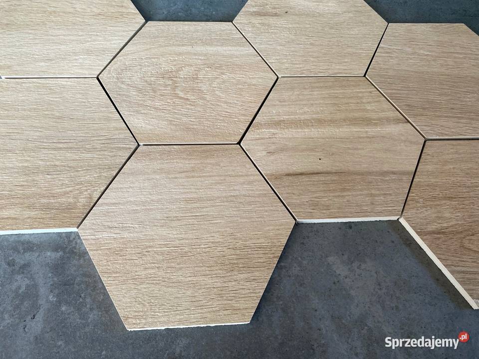 Płytki heksagonalne drewnopodobne PLASTER MIODU Łask