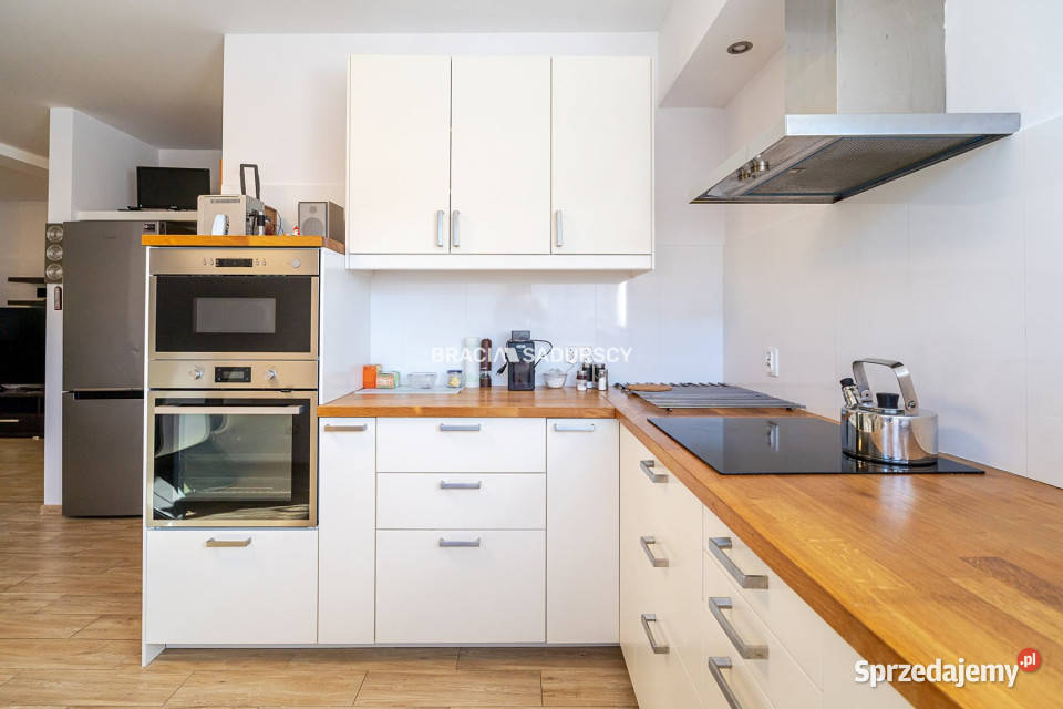 Dom wolnostojący 2077m2 Łomna sprzedam