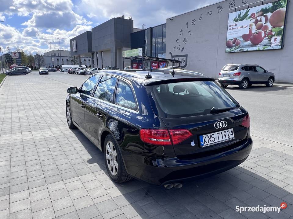 AUDI A4 B8 20 TDI 170 stan Rok produkcji 2009
