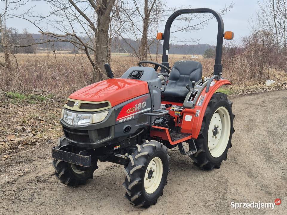Traktorek traktor MITSUBISHI GS180D 18 44 Napęd 4x4 Małuszyn