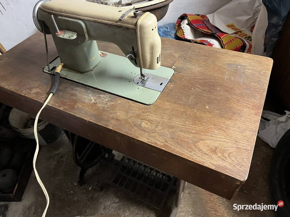 Maszyna do szycia Lada Niechobrz